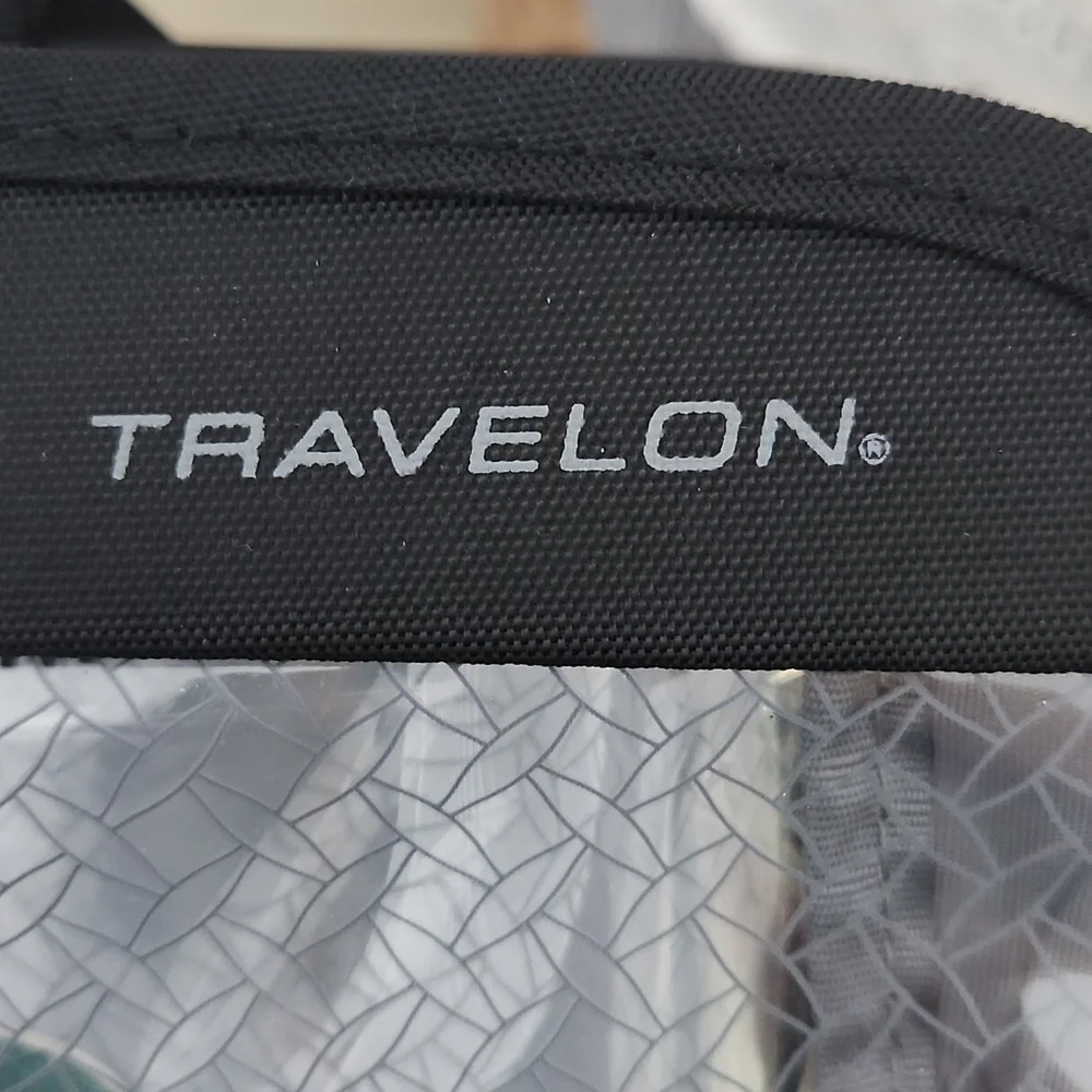 TSA Approved Traveling Hanging Toiletry Bag - Black Nwot